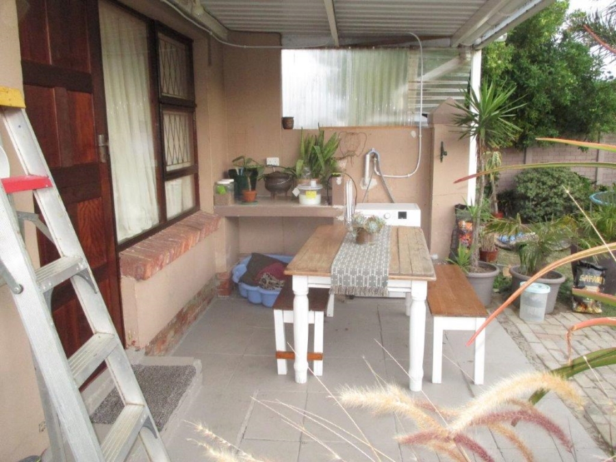 2 Bedroom Property for Sale in Kabega Park Eastern Cape